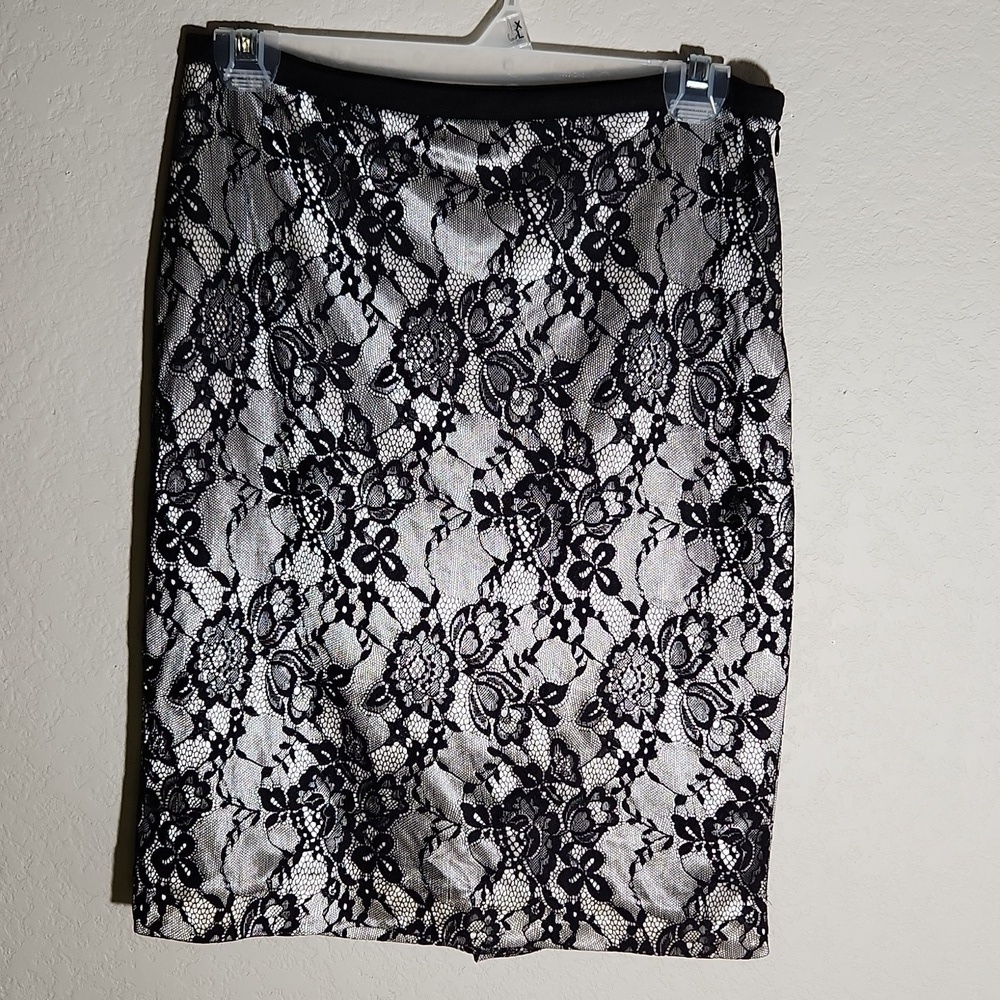 The Limited Skirt Womens size 4 Lace Black White Skirt Whimsygoth